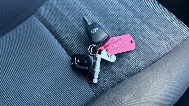 Toyota Yaris 1.33 VVT-i Icon 5dr Petrol Hatchback